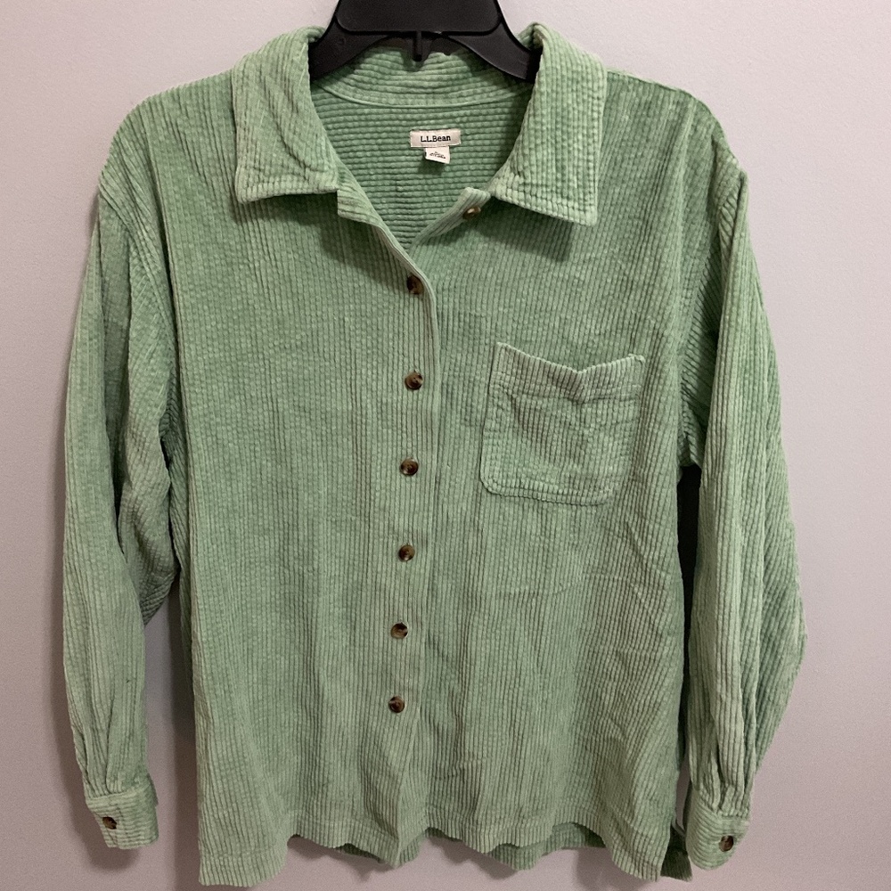 Women’s Vintage 90’s LL Bean Oversized Spring Green Button Up Shirt Jacket, LG